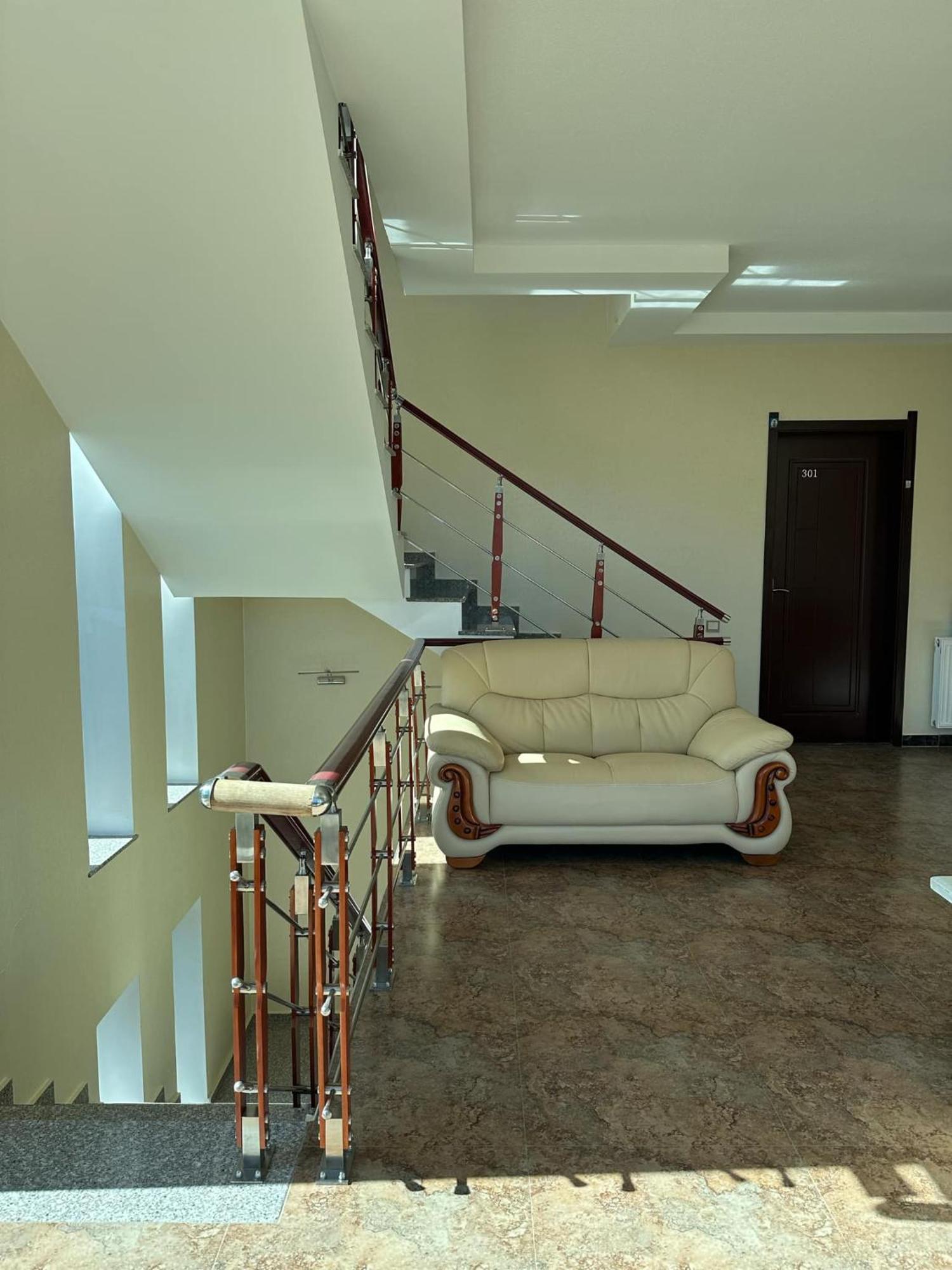 Hotel In Бакуриани Экстерьер фото