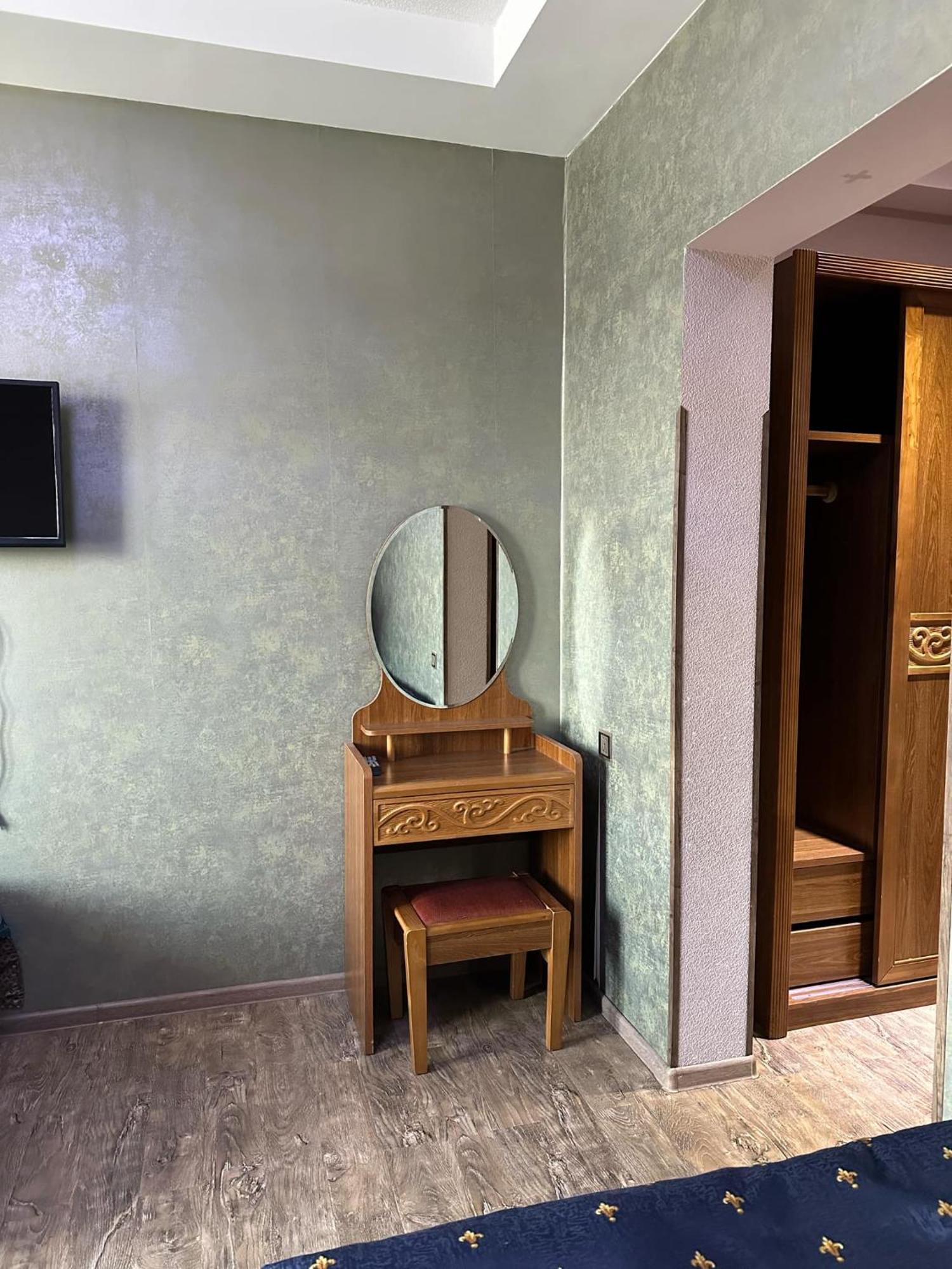 Hotel In Бакуриани Экстерьер фото