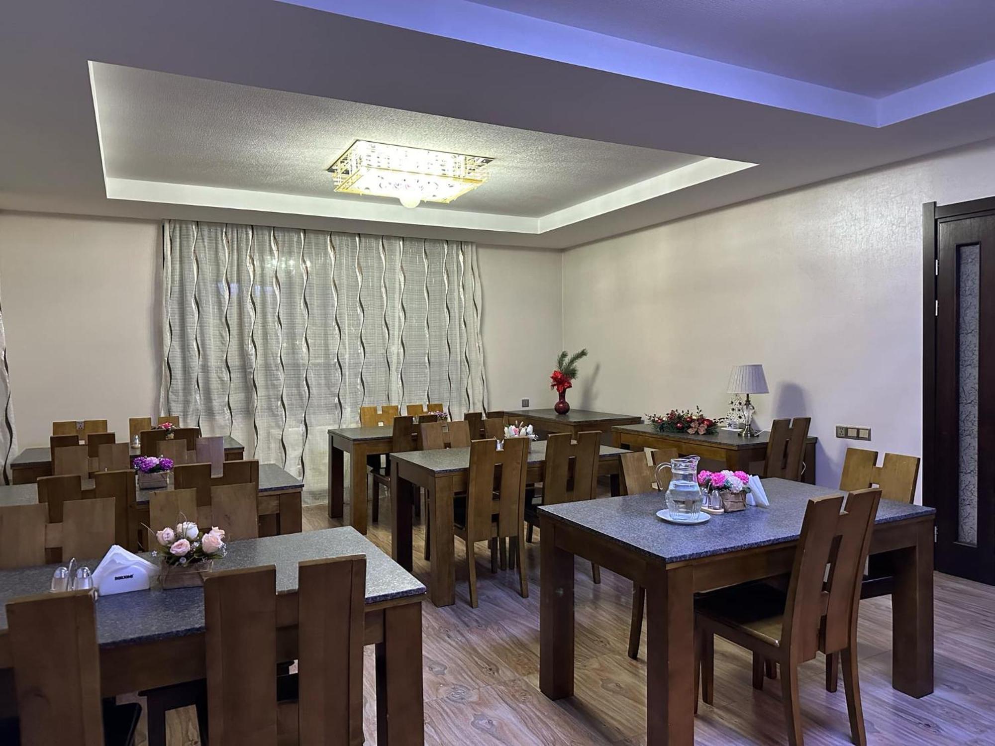 Hotel In Бакуриани Экстерьер фото