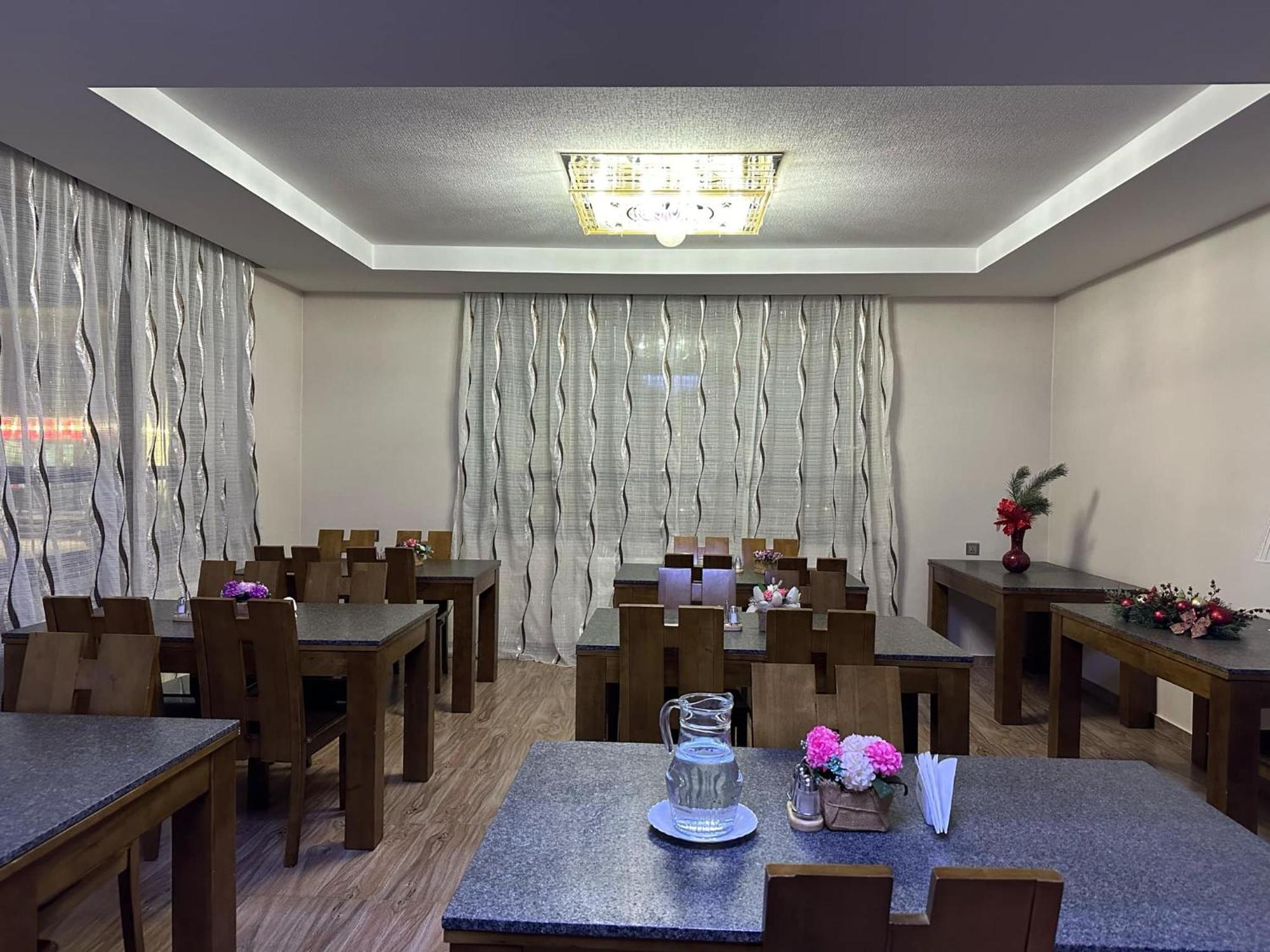 Hotel In Бакуриани Экстерьер фото