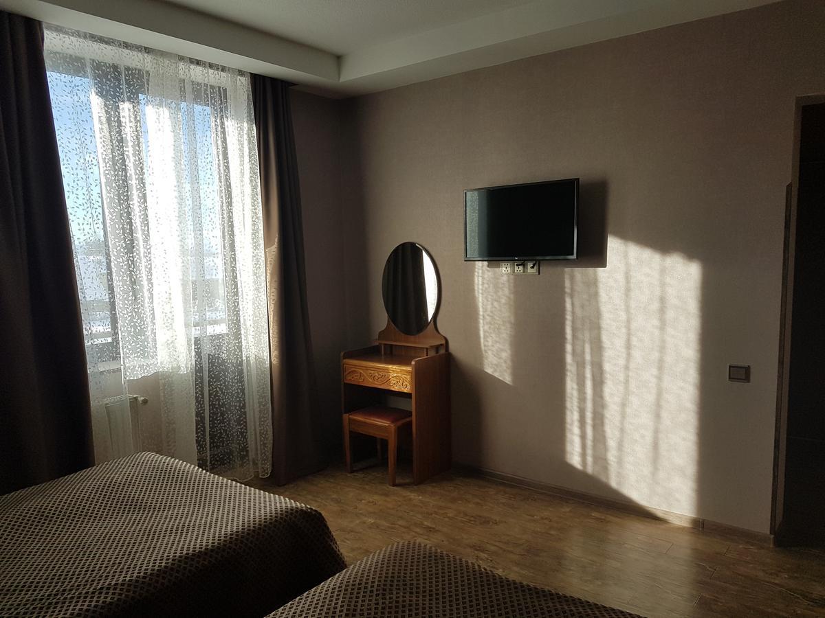 Hotel In Бакуриани Экстерьер фото