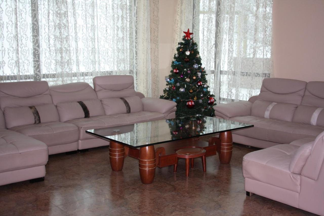 Hotel In Бакуриани Экстерьер фото